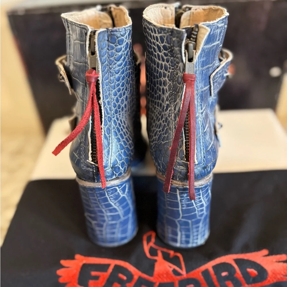 Blue Croc Joey by Freebird 8 - Picture 3 of 4